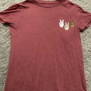 A maroon short sleeve crew neck t-shirt
